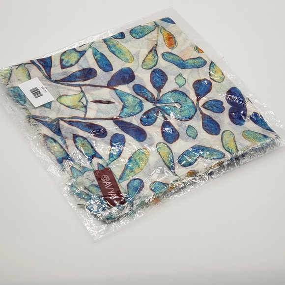 AVYA Scarf Mandala Pattern - Picture 9 of 9